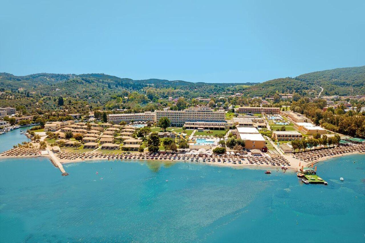 Messonghi Beach Holiday Resort Moraitika Exterior photo